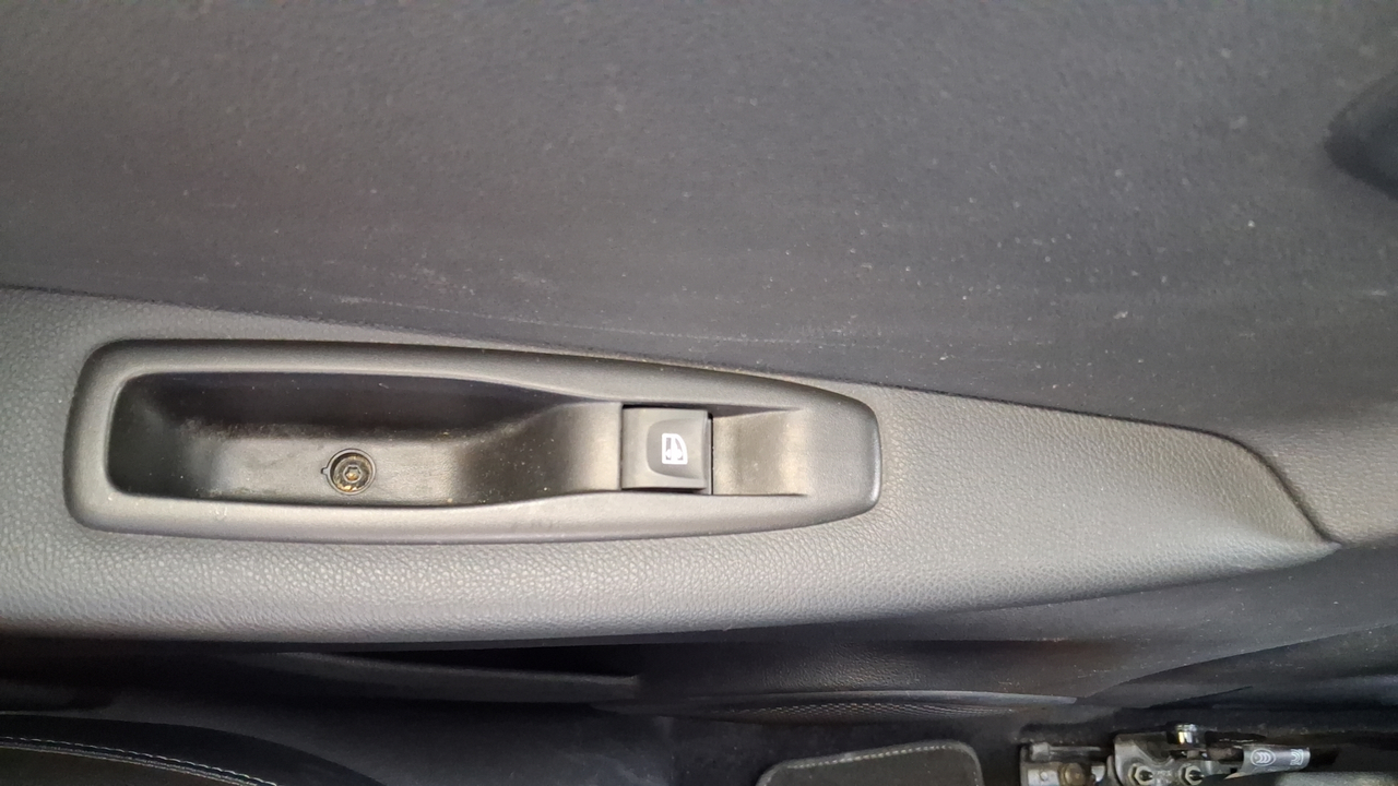 Renault Captur TCe 120 Energy — photo 55
