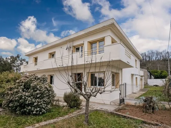 A VENDRE - Ensemble de deux logement de 255m² proche des commodités
