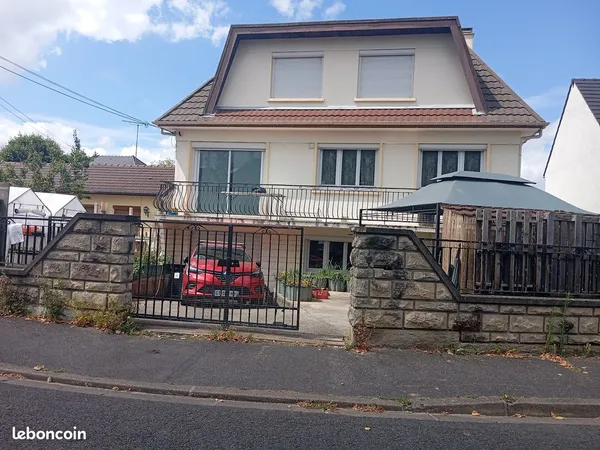 Grande maison individuelle urgent