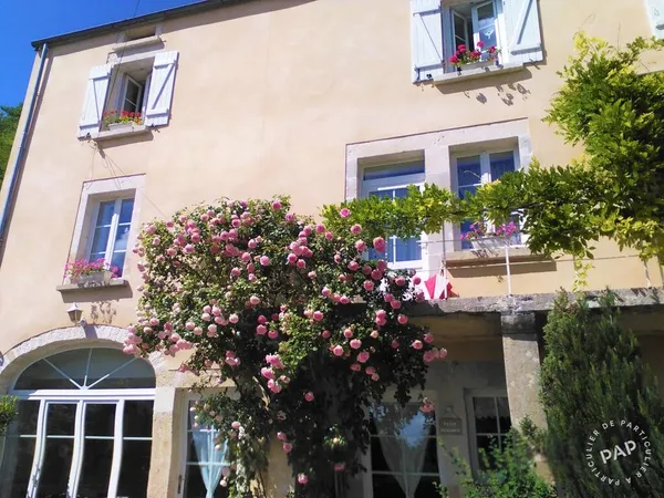 Maison 8 pièces 230 m²