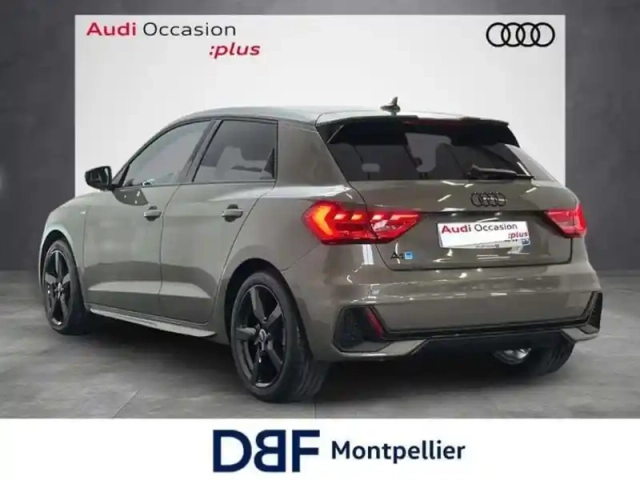 Audi A1 35 tfsi 150 ch s tronic 7 s line — photo 3