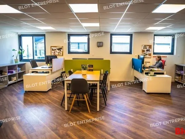 Bureaux 550 m²