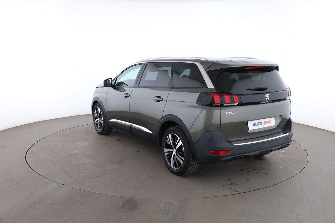 Peugeot 5008 1.5 Blue-HDi Allure — photo 3