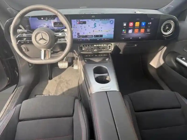 Mercedes Cla 200 amg line — photo 11