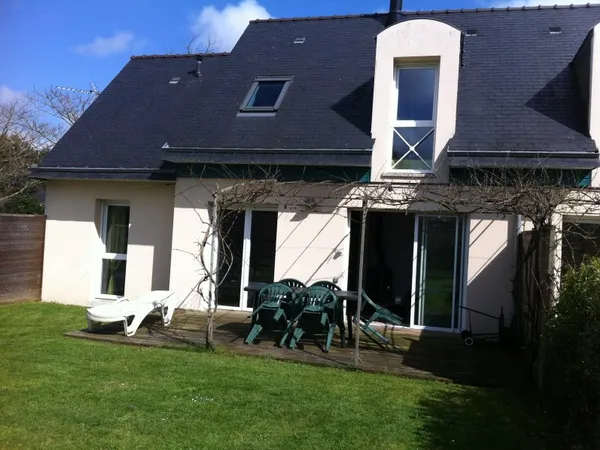 Loue chambre 11m² Vannes 1 personne "Sanitaires Privés"