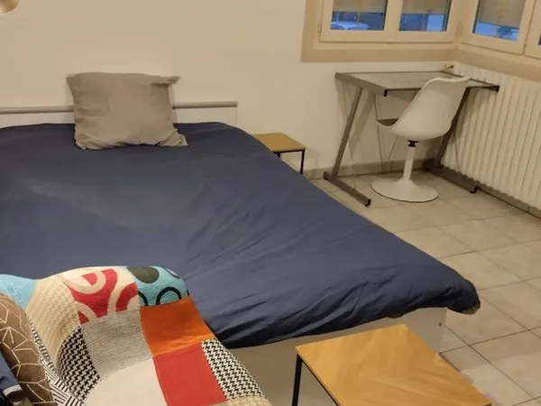 Chambre meublée à louer