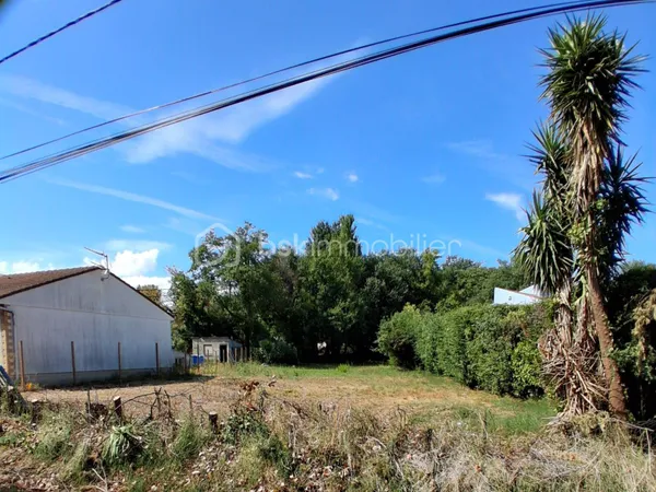 Terrain 1000 m²