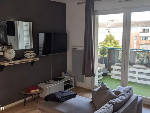 Charmant appartement + balcon & parking