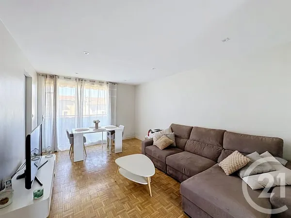 Appartement 4 pièces 74 m²