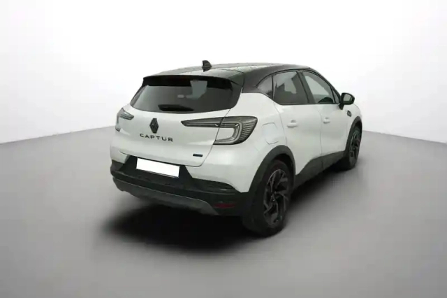 Renault Captur e-tech full hybrid 145 ch — photo 3