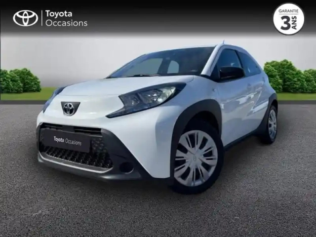 Toyota Aygo x 1.0 vvt-i 72ch dynamic my24 — photo 1
