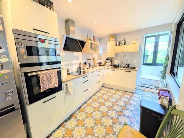 Maison 6 pièces 140 m²