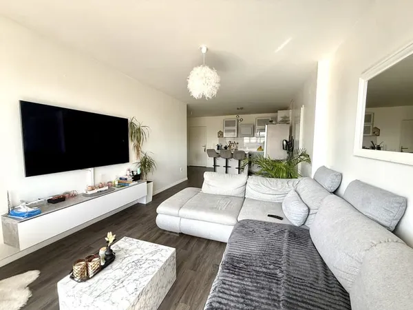 Appartement 3 Pièces avec balcon, parking - immeuble récent
