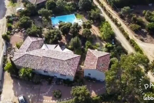 Ensemble immobilier près de Porto Vecchio