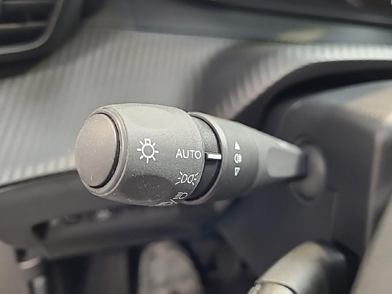 Peugeot 2008 puretech 100 s&s bvm6 style — photo 19