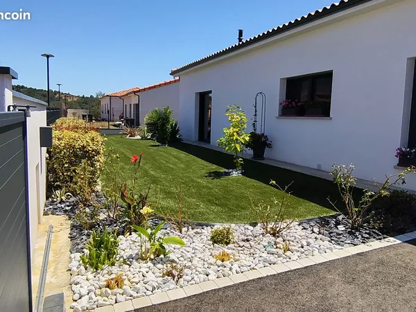 Vends maison plain-pied avec piscine 4 pièces