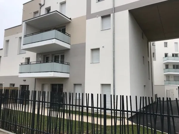 A louer beau 3 PIECES avec GRAND BALCON - Longvic