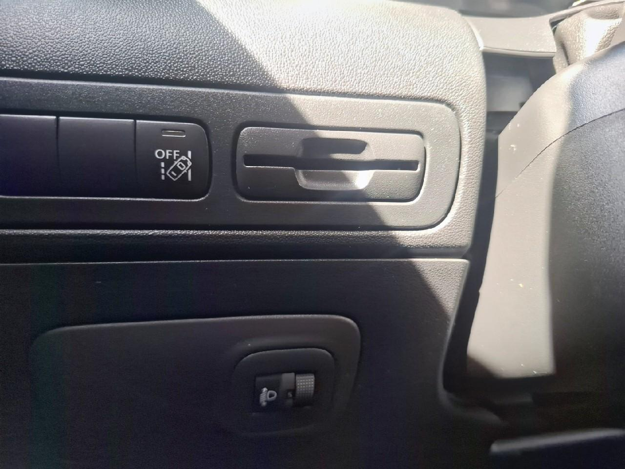 Citroën C3 Aircross puretech 110ch s&s shine — photo 18