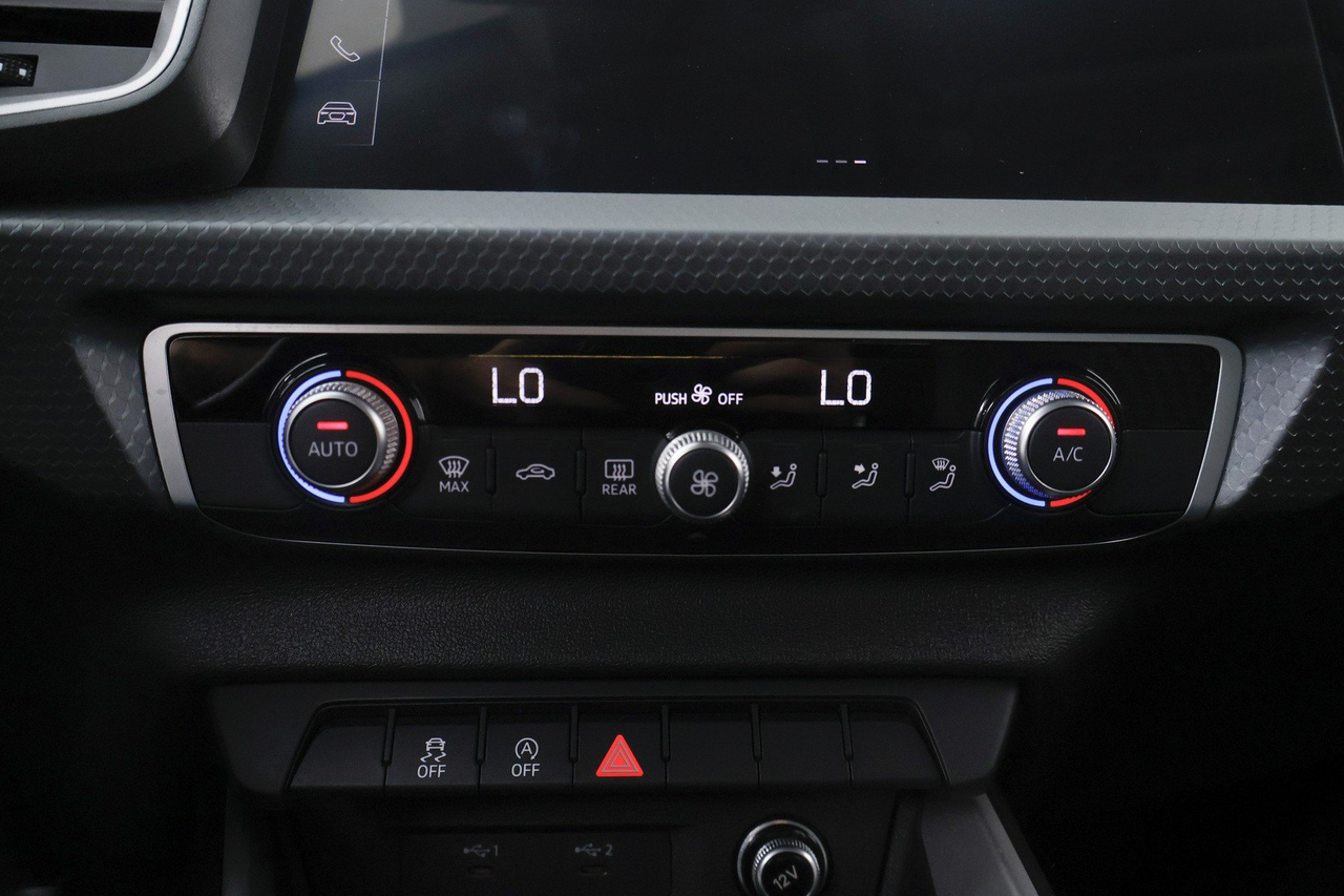 Audi A1 Sportback — photo 25