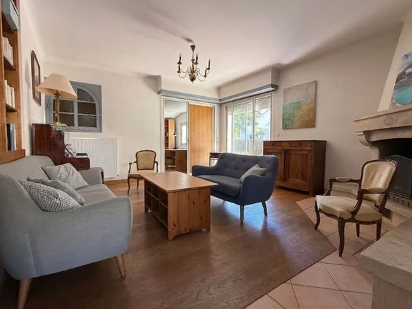 Maison 8 pièces 190 m²