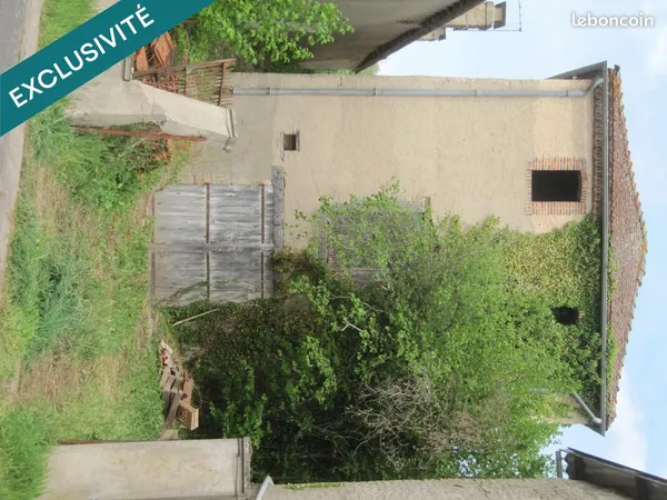 Local 8 pièces 140 m²