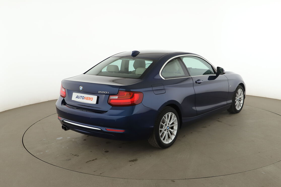 BMW Série 2 Coupé 220i Luxury BVA8 — photo 5