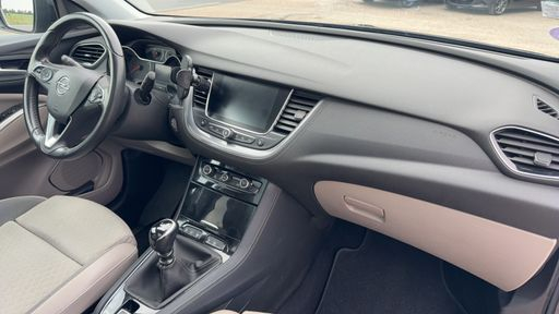 Opel Grandland X 1.2 Turbo 130 - Innovation – 2018 – 118333 km – Essence – Boîte Manuelle — photo 26
