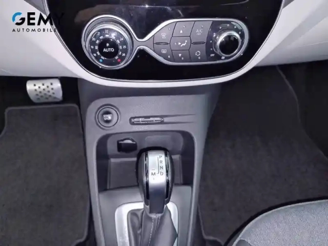 Renault Captur tce 150 fap edc — photo 29