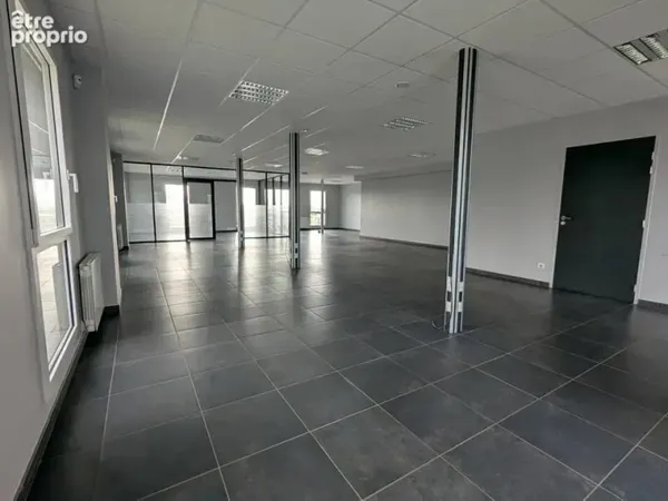 Commerce 170 m²