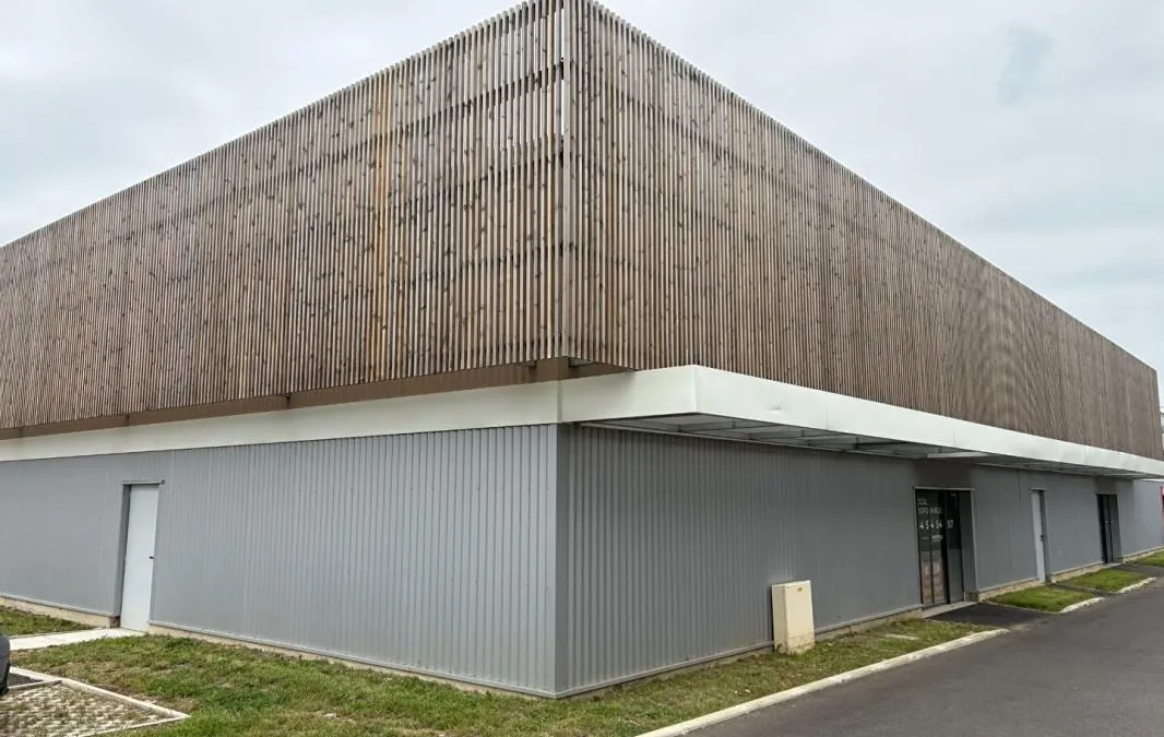 Photo 1