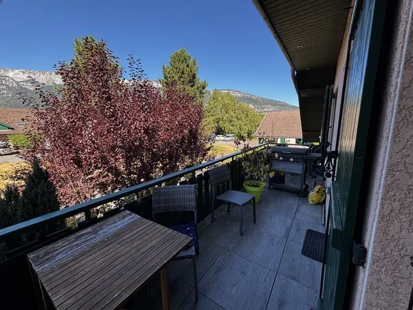 ? Appartement T3 lumineux avec garage ? Proche du lac