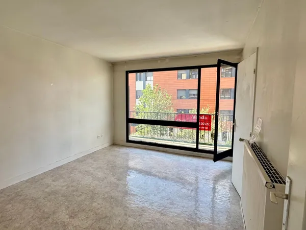 Studio 1 pièce 28 m²