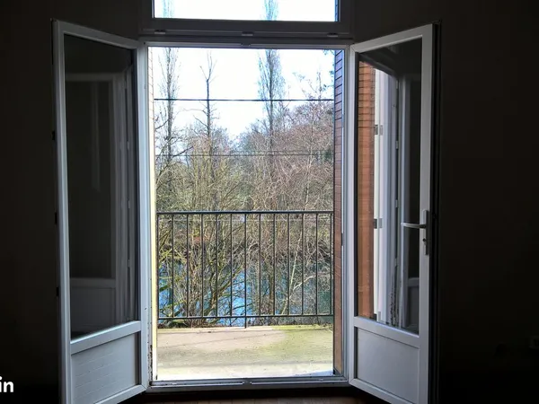 Appartement F2 lumineux avec balcon de 45 m à Marboué