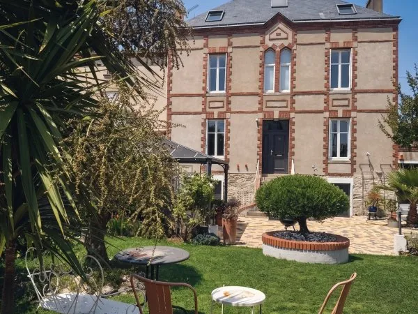 Trentemoult. Vends maison rénovée lumineuse