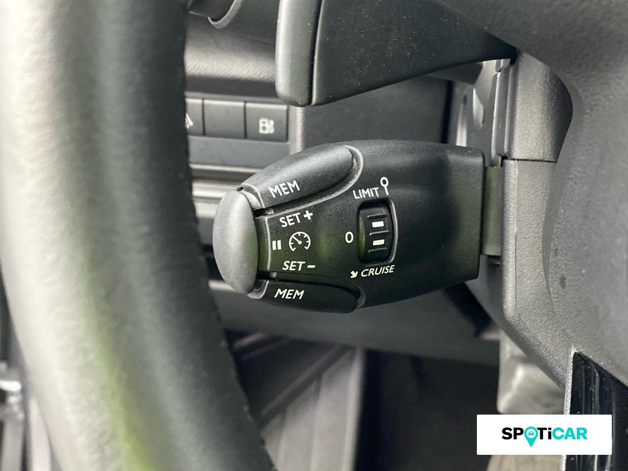Citroën C5 Aircross hybrid 225ch feel e-eat8 — photo 18