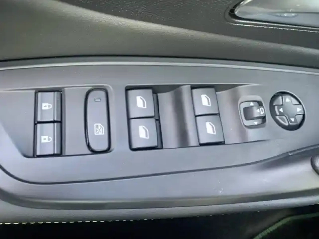 Peugeot 308 electrique 54 kwh 156ch — photo 19