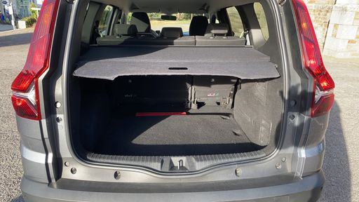 Dacia Jogger 1.6 140 Hybrid EDC - Extreme – 2023 – 44112 km – Hybride essence – Boîte Automatique — photo 32