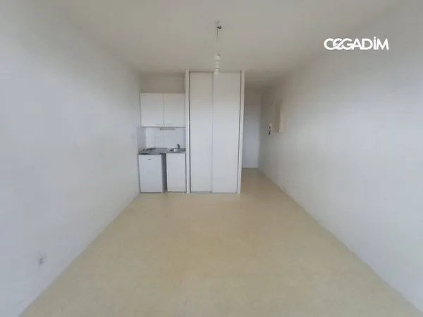Studio 1 pièce 20 m²
