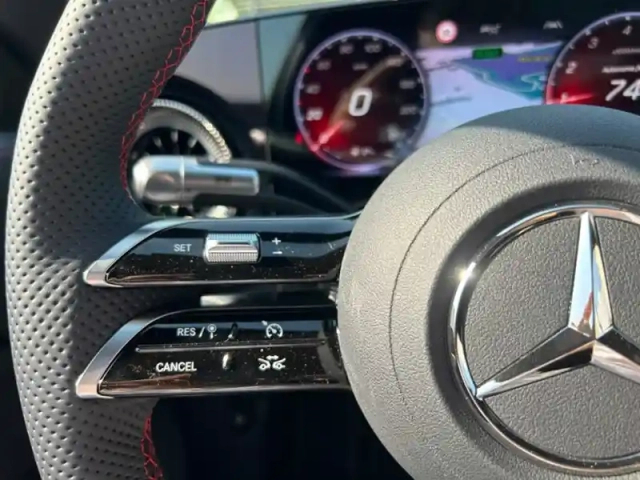 Mercedes Cla 200 amg line — photo 16