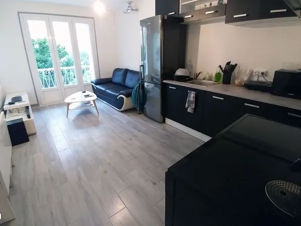 Chambre en coloc dans 85m² avec salle cinéma