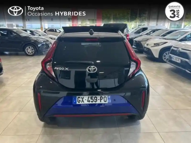 Toyota Aygo X 1.0 vvt-i 72ch air design pack zen — photo 14