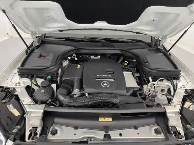 Mercedes Glc coupé 300 e 9g-tronic 4matic — photo 39