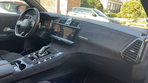 DS DS7 2.0 BlueHDi 180 EAT8 - Performance Line Plus – 2019 – 141642 km – Diesel – Boîte Automatique — photo 19