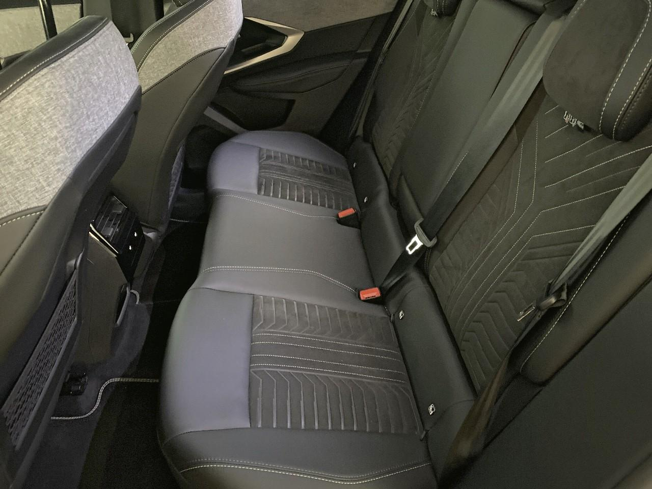 Peugeot 3008 hybrid 145 e-dcs6 gt — photo 10