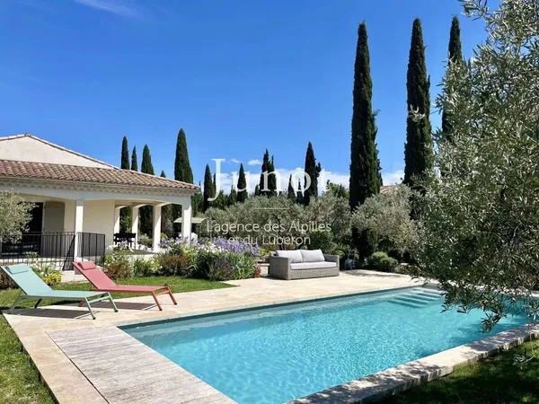 Villa 7 pièces 180 m²