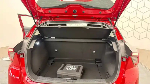 Mg Mg4 ev 64kwh - 140 kw — photo 26