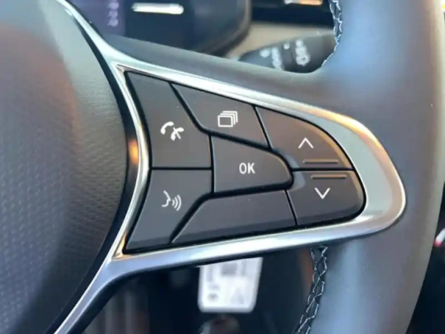 Renault Clio blue dci 100 ch gsr2 — photo 12