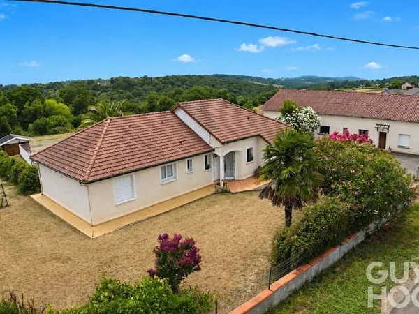 Maison de plain-pied 7 pièces 120 m²