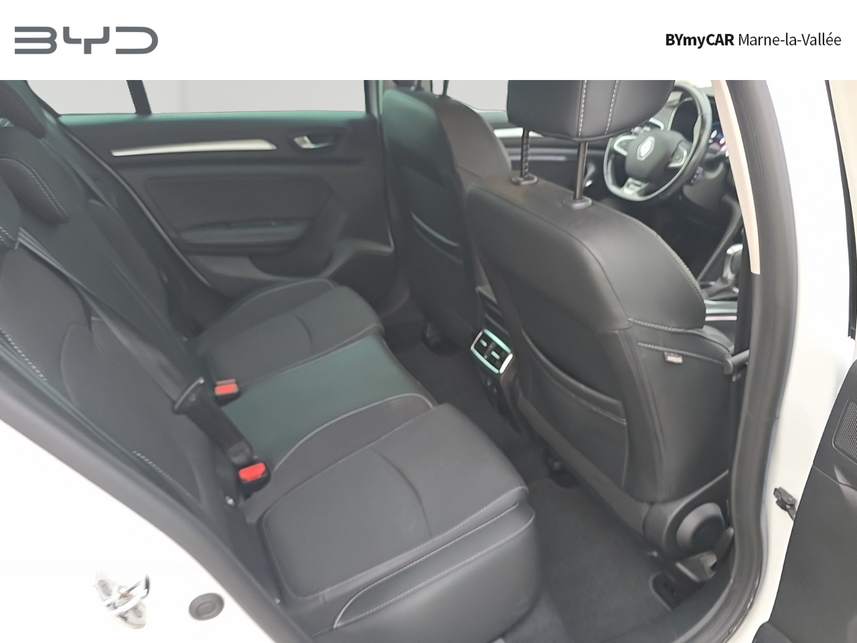 Renault Mégane IV Estate E-TECH Plug-In Hybride 160 — photo 13