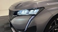 Peugeot 308 PHEV 180ch Allure Pack e-EAT8 — photo 17